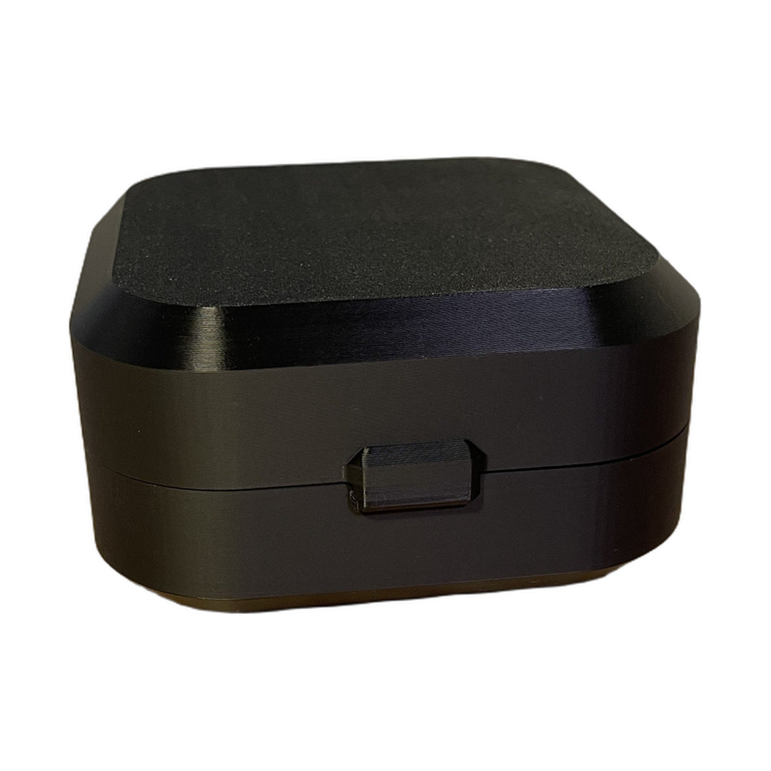 Closed black Mobula8 Classic case from the front, showing the latch